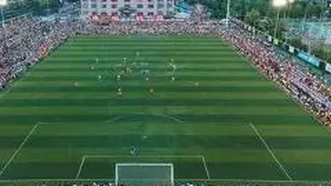 “废墟篮球声：加沙苦难中的坚持”